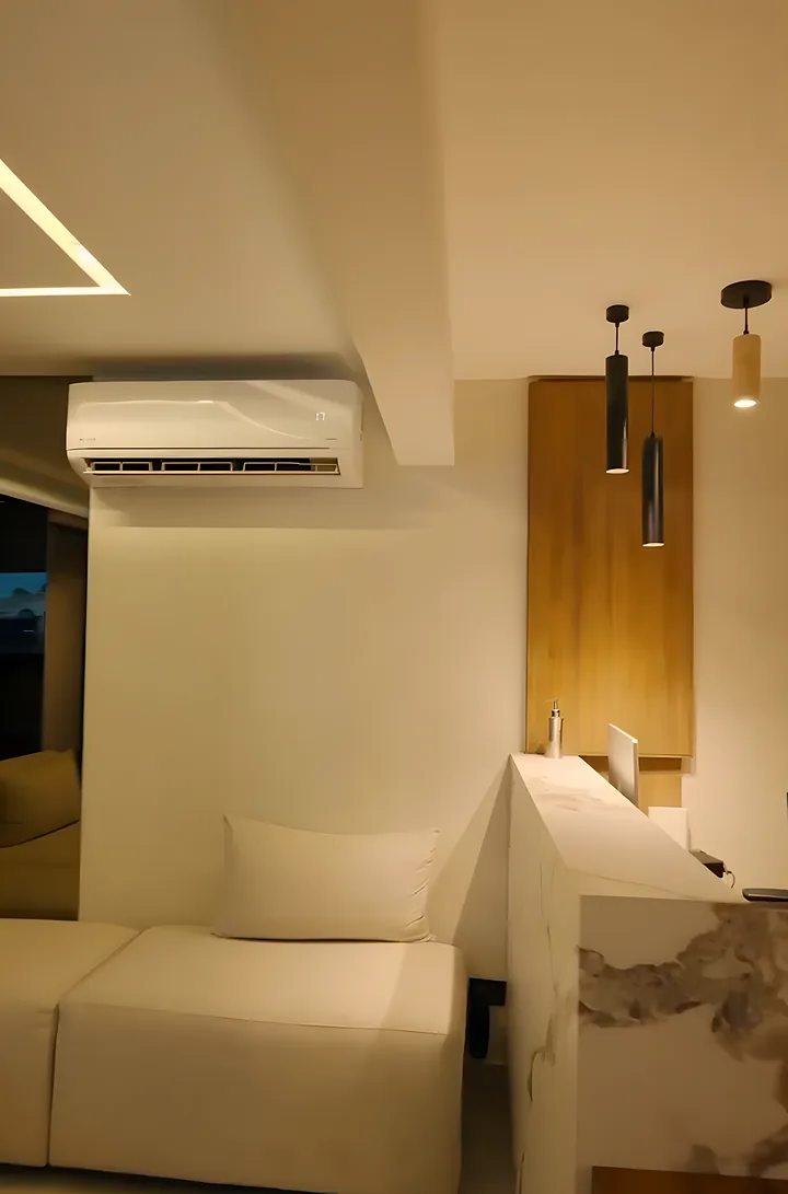 The reception of Dr. Daniel’s clinic