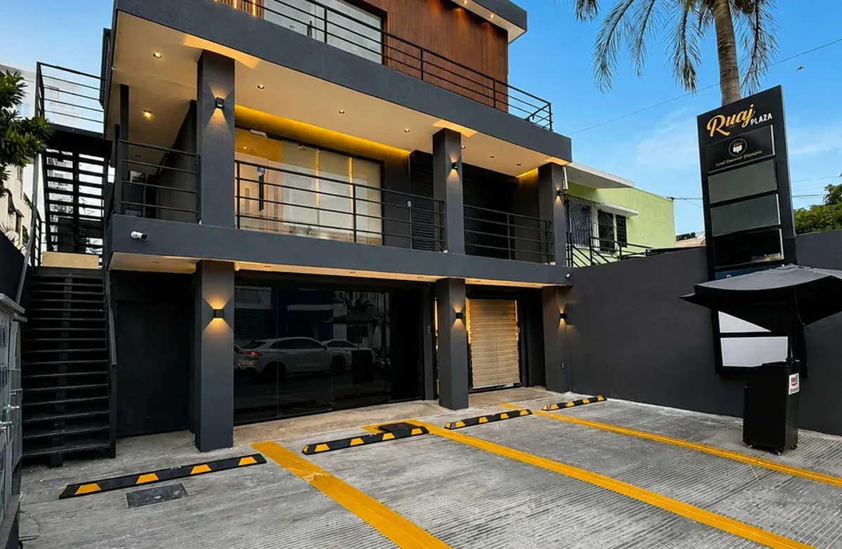 Dr. Daniel's clinic in Santo Domingo